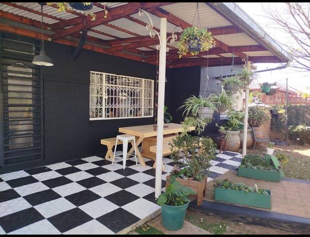 3 BEDROOM HOUSE FOR SALE IN KENSINGTON